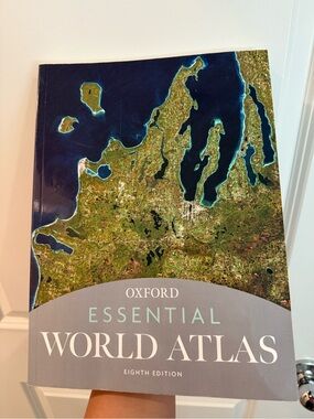 Oxford World Atlas - Blue and Green Cover